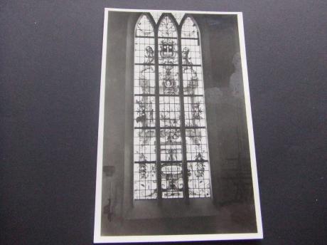 Egmond ad Hoef Ned.Herv.Kerk. Gebrandschilderde vensters